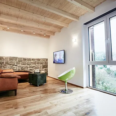 Semesterbostad Basalt-loft